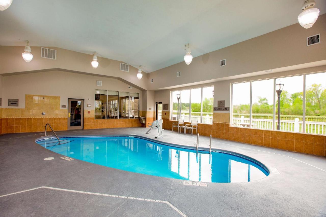 Country Inn & Suites By Radisson, Wilson, Nc Экстерьер фото